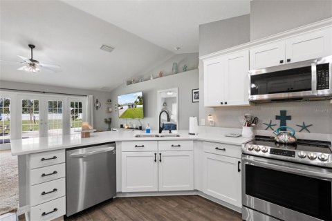 Villa ou maison à vendre à Chiefland, Floride: 4 chambres, 196.95 m2 № 2350208 - photo 8