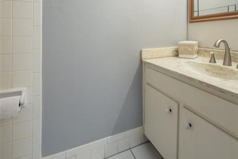 Condo in Ocala, Florida, 1 bedroom  № 2201510 - photo 18