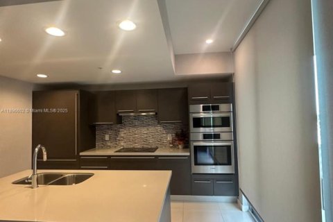 Снять в аренду кондоминиум в Майами, Флорида 1 спальня, 73.58м2, № 1947803 - фото 5