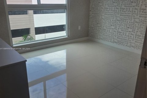 Снять в аренду кондоминиум в Майами, Флорида 1 спальня, 73.58м2, № 1947803 - фото 8