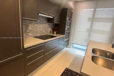 Снять в аренду кондоминиум в Майами, Флорида 1 спальня, 73.58м2, № 1947803 - фото 6