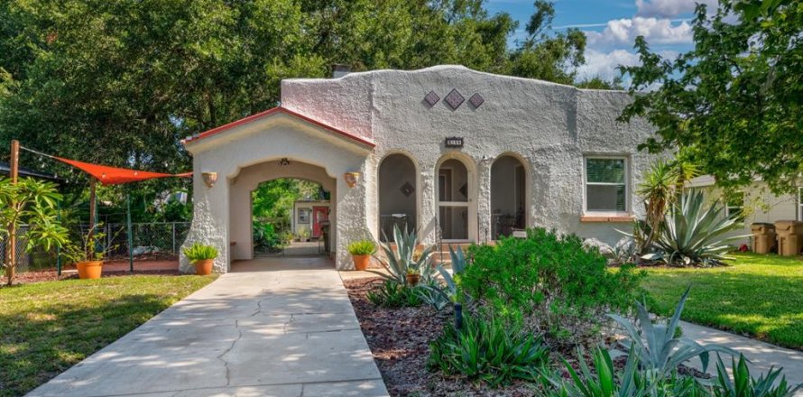 Villa ou maison à Mount Dora, Floride 2 chambres, 88.16 m2 № 1857814