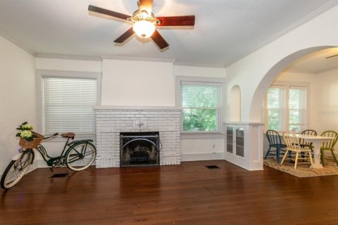 Villa ou maison à vendre à Mount Dora, Floride: 2 chambres, 88.16 m2 № 1857814 - photo 6