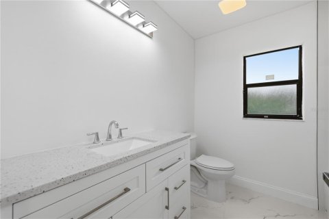 Casa en venta en Palm Harbor, Florida, 3 dormitorios, 163.79 m2 № 2284148 - foto 4
