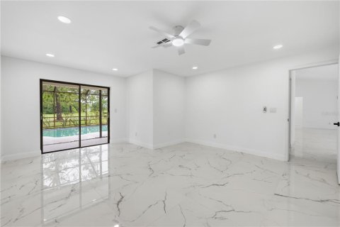 Casa en venta en Palm Harbor, Florida, 3 dormitorios, 163.79 m2 № 2284148 - foto 9