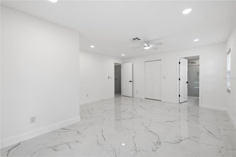 Casa en venta en Palm Harbor, Florida, 3 dormitorios, 163.79 m2 № 2284148 - foto 10