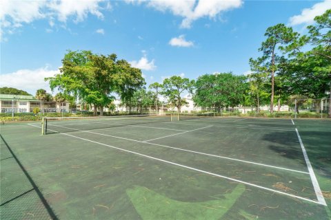 Condominio en venta en Coral Springs, Florida, 1 dormitorio, 56.67 m2 № 1992059 - foto 19