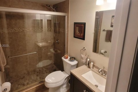 Condominio en venta en Coral Springs, Florida, 1 dormitorio, 56.67 m2 № 1992059 - foto 6