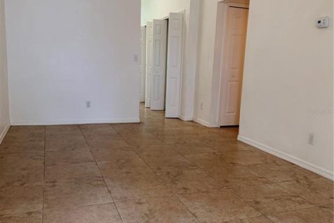 Touwnhouse à louer à Clermont, Floride: 2 chambres, 79.71 m2 № 2219453 - photo 2