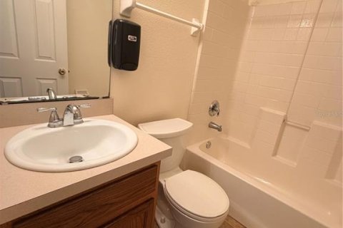 Touwnhouse à louer à Clermont, Floride: 2 chambres, 79.71 m2 № 2219453 - photo 13