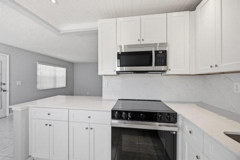 Copropriété à vendre à Delray Beach, Floride: 2 chambres, 83.8 m2 № 2182988 - photo 3