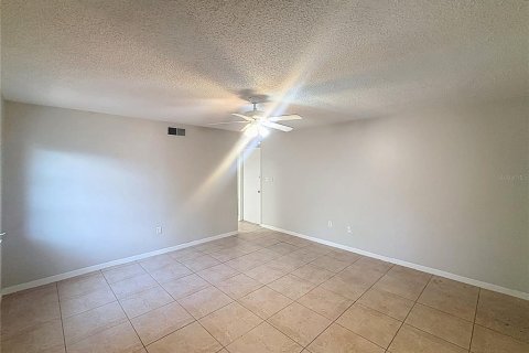 Commercial property in Seminole, Florida 3 bedrooms, 159.79 sq.m. № 2348190 - photo 6