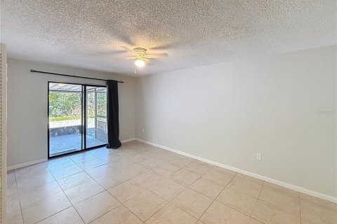 Commercial property in Seminole, Florida 3 bedrooms, 159.79 sq.m. № 2348190 - photo 14