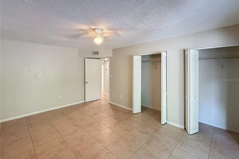 Commercial property in Seminole, Florida 3 bedrooms, 159.79 sq.m. № 2348190 - photo 16