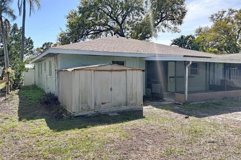 Commercial property in Seminole, Florida 3 bedrooms, 159.79 sq.m. № 2348190 - photo 20