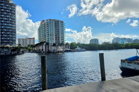 Купить кондоминиум в Форт-Лодердейл, Флорида 1 спальня, 54.44м2, № 1997298 - фото 19