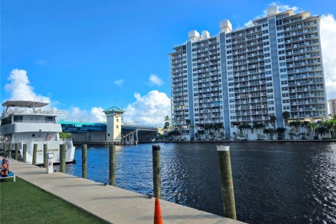 Купить кондоминиум в Форт-Лодердейл, Флорида 1 спальня, 54.44м2, № 1997298 - фото 20
