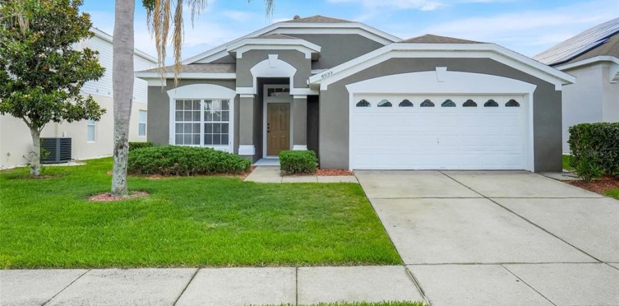 Villa ou maison à Kissimmee, Floride 4 chambres, 145.58 m2 № 2201319