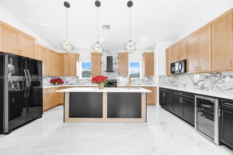 Casa en venta en Hollywood, Florida, 3 dormitorios, 157.93 m2 № 1863306 - foto 16