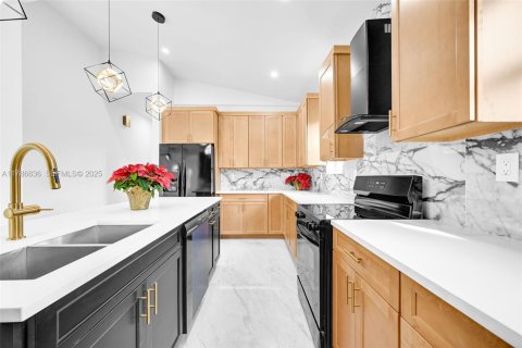 Casa en venta en Hollywood, Florida, 3 dormitorios, 157.93 m2 № 1863306 - foto 19