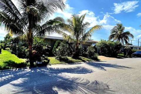 Casa en venta en Margate, Florida, 3 dormitorios, 170.38 m2 № 2250317 - foto 2