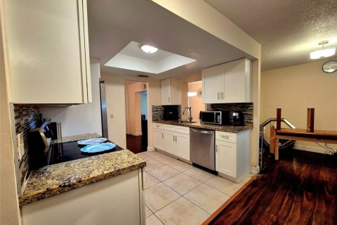 Casa en venta en Margate, Florida, 3 dormitorios, 170.38 m2 № 2250317 - foto 13