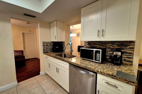 Casa en venta en Margate, Florida, 3 dormitorios, 170.38 m2 № 2250317 - foto 14