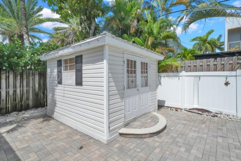 Casa en venta en Fort Lauderdale, Florida, 3 dormitorios, 160.35 m2 № 2171452 - foto 25