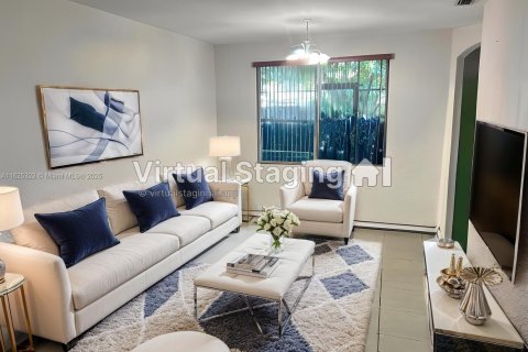House in Miami, Florida 3 bedrooms, 142.98 sq.m. № 2037409