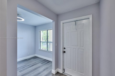 Copropriété à vendre à Boynton Beach, Floride: 2 chambres, 111.95 m2 № 1696536 - photo 7