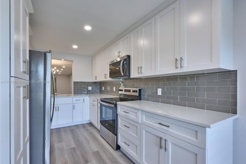 Copropriété à vendre à Boynton Beach, Floride: 2 chambres, 111.95 m2 № 1696536 - photo 9