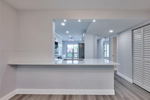 Copropriété à vendre à Boynton Beach, Floride: 2 chambres, 111.95 m2 № 1696536 - photo 30
