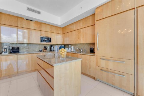 Copropriété à vendre à Miami Beach, Floride: 2 chambres, 176.24 m2 № 2016737 - photo 14