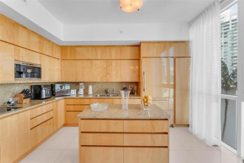 Copropriété à vendre à Miami Beach, Floride: 2 chambres, 176.24 m2 № 2016737 - photo 11