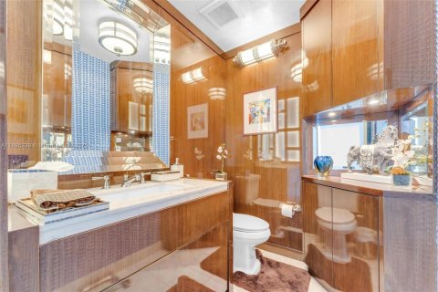 Copropriété à vendre à Miami Beach, Floride: 2 chambres, 176.24 m2 № 2016737 - photo 15