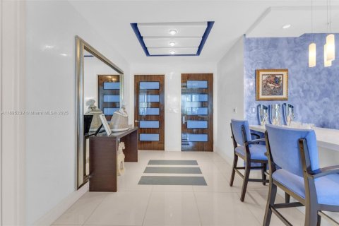 Copropriété à vendre à Miami Beach, Floride: 2 chambres, 176.24 m2 № 2016737 - photo 28