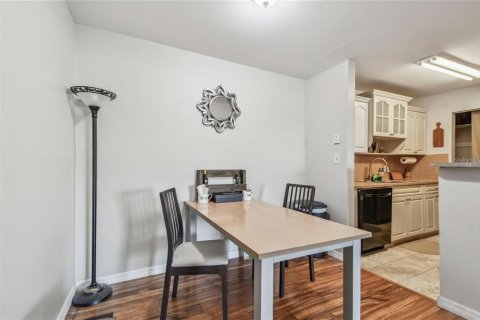 Condominio en alquiler en Palm Harbor, Florida, 3 dormitorios, 104.79 m2 № 1767243 - foto 7