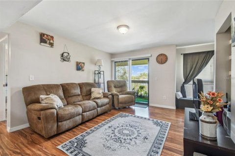 Condominio en alquiler en Palm Harbor, Florida, 3 dormitorios, 104.79 m2 № 1767243 - foto 10