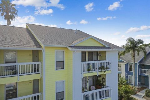 Condominio en alquiler en Palm Harbor, Florida, 3 dormitorios, 104.79 m2 № 1767243 - foto 2