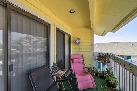 Condominio en alquiler en Palm Harbor, Florida, 3 dormitorios, 104.79 m2 № 1767243 - foto 26