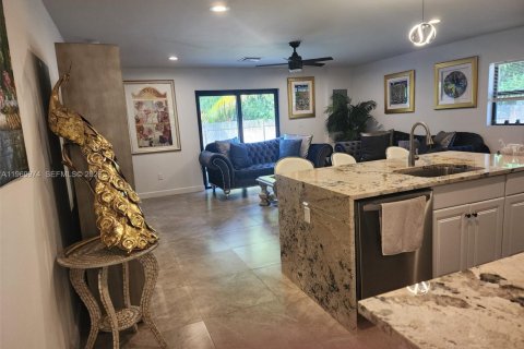Villa ou maison à vendre à Delray Beach, Floride: 5 chambres, 159.79 m2 № 2173539 - photo 6