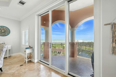 Condo in Palm Coast, Florida, 4 bedrooms  № 1913786 - photo 11