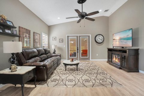 Townhouse in DeLand, Florida 3 bedrooms, 126.35 sq.m. № 1888556 - photo 2