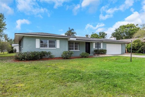 Casa en venta en Clearwater, Florida, 2 dormitorios, 109.9 m2 № 1734999 - foto 1