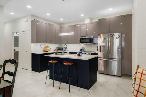 Duplex à vendre à Tampa, Floride: 6 chambres, 251.95 m2 № 1677244 - photo 7