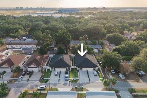 Duplex à vendre à Tampa, Floride: 6 chambres, 251.95 m2 № 1677244 - photo 19