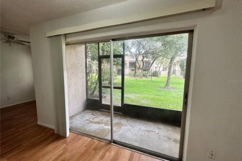 Condo in Tampa, Florida, 1 bedroom  № 1549267 - photo 11