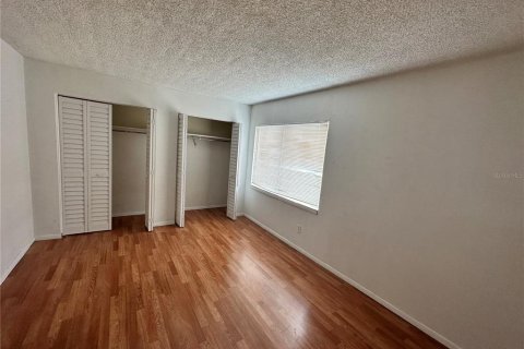 Condo in Tampa, Florida, 1 bedroom  № 1549267 - photo 9