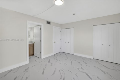 Condominio en venta en Dania Beach, Florida, 2 dormitorios, 106.28 m2 № 2153937 - foto 19
