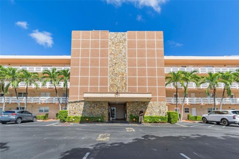 Condominio en venta en Dania Beach, Florida, 2 dormitorios, 106.28 m2 № 2153937 - foto 2